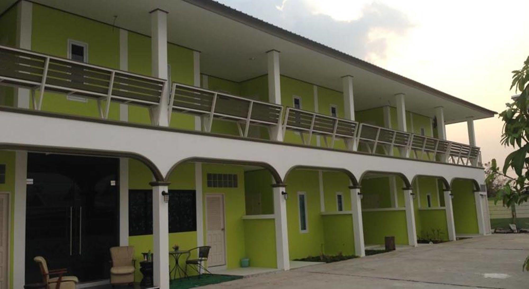 Saraburi Garden Resort Kültér fotó